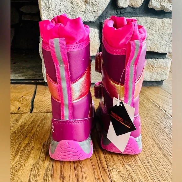 Toddler Girl’s Land’s End Snowboots - Picture 3 of 6